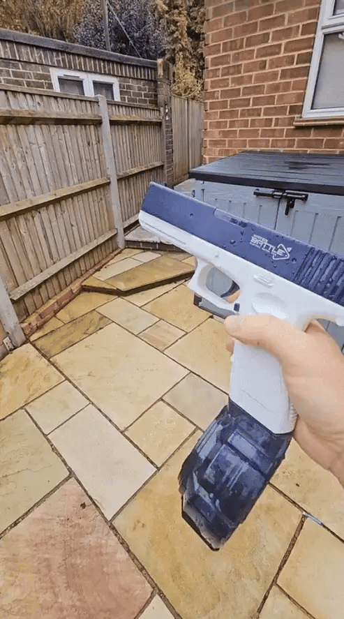Glock Electric Water Gun – Rechargeable Automatic Water Blaster for Kids & Adults in UAE image 2