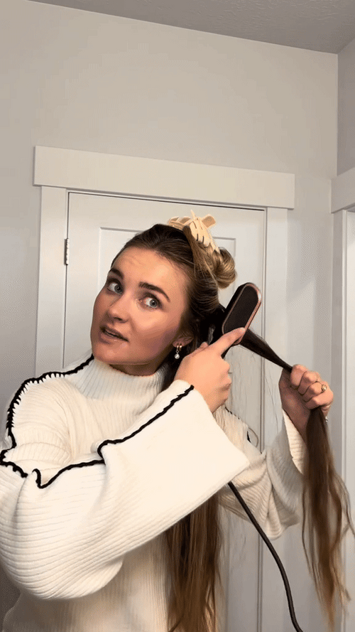 Electric Hair Straightening Comb – Fast & Safe Styling Brush